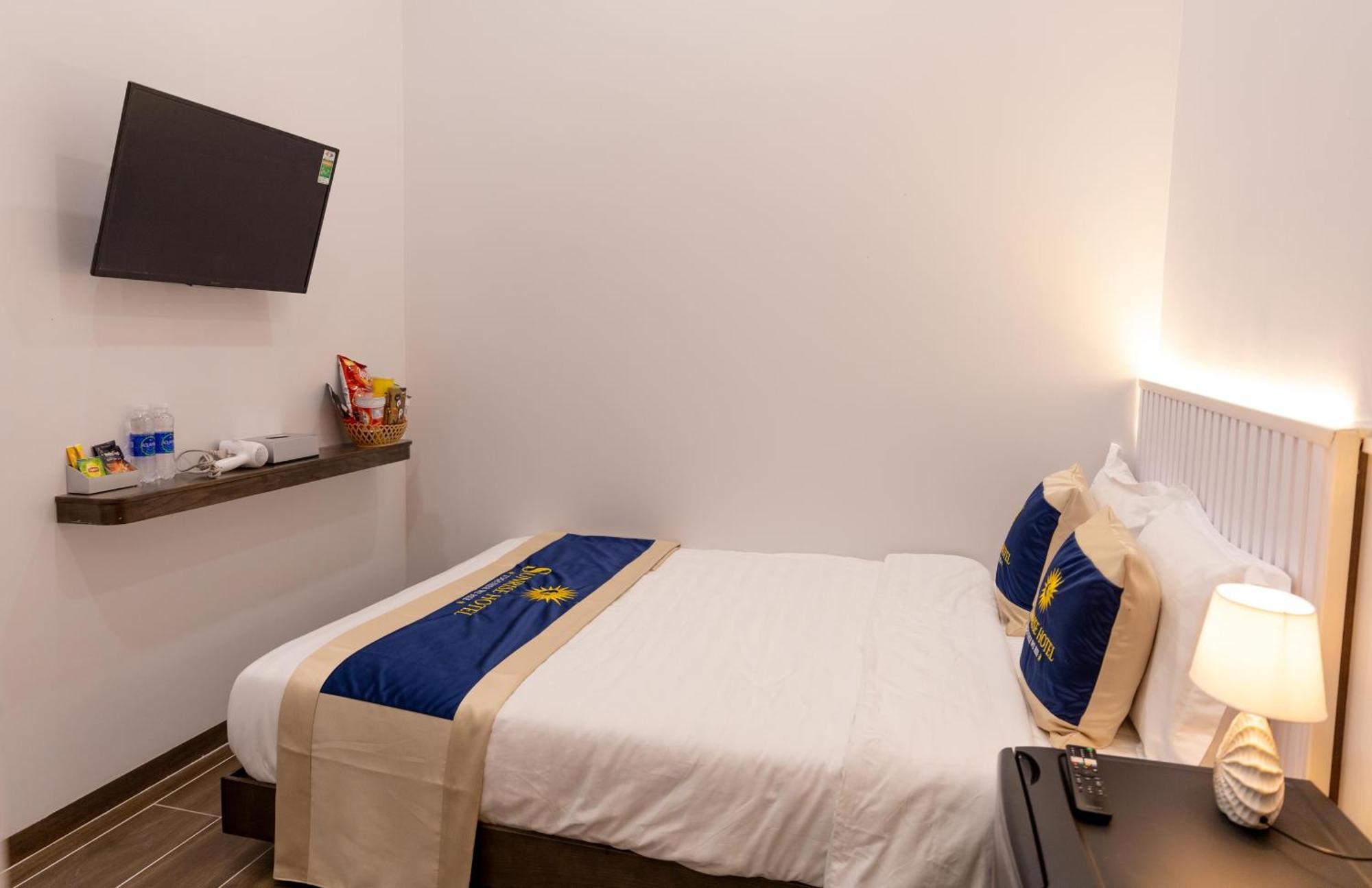 Sunrise Hotel Bac Lieu Екстер'єр фото