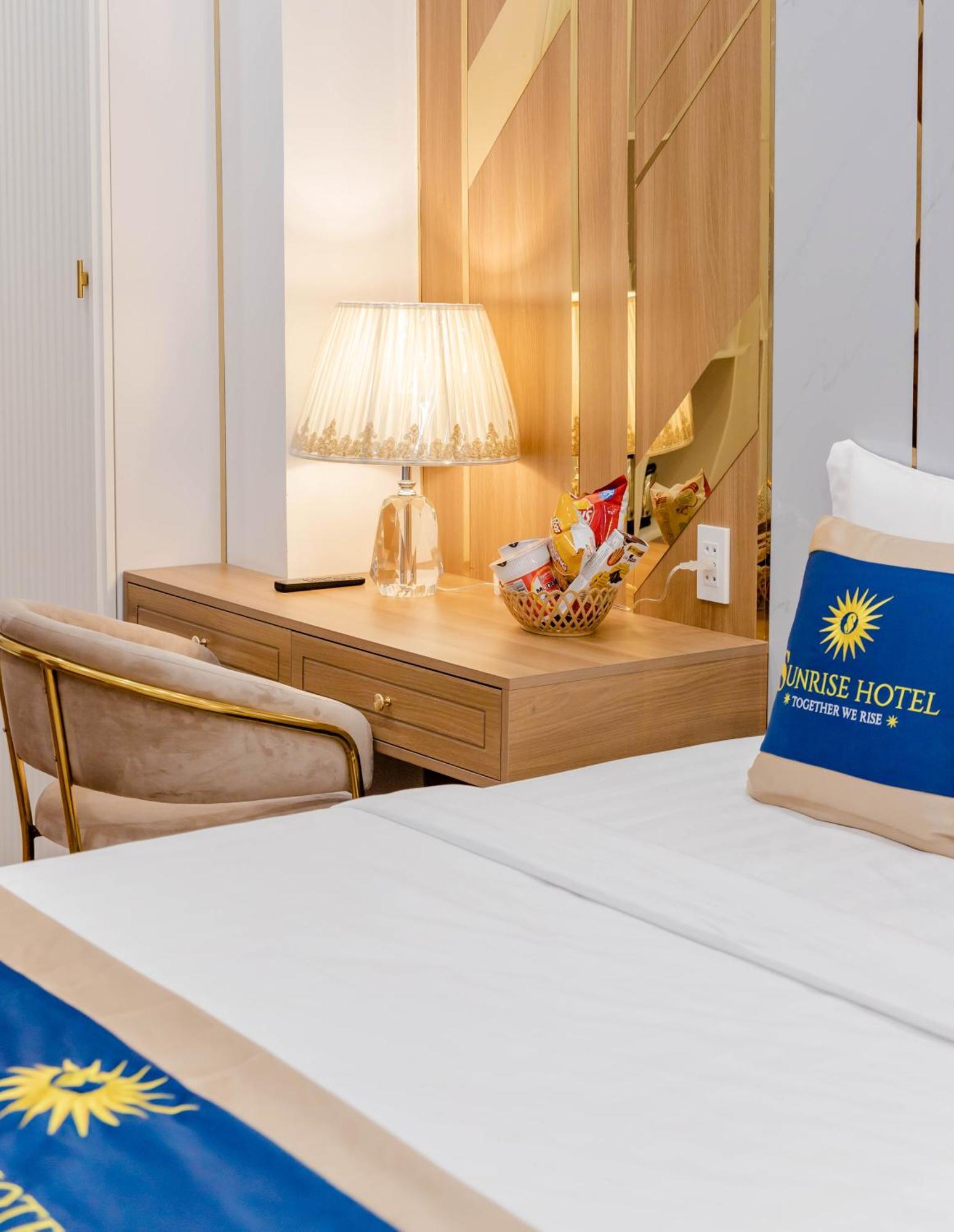 Sunrise Hotel Bac Lieu Екстер'єр фото